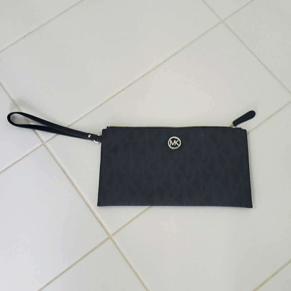 Michael Kors clutch